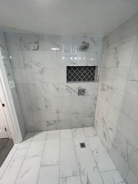 Primary ensuite, curbless — Bathrooms · Rockville, MD